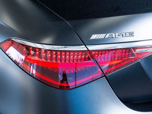 Used 2024 Mercedes-Benz S 63 AMG S image 25