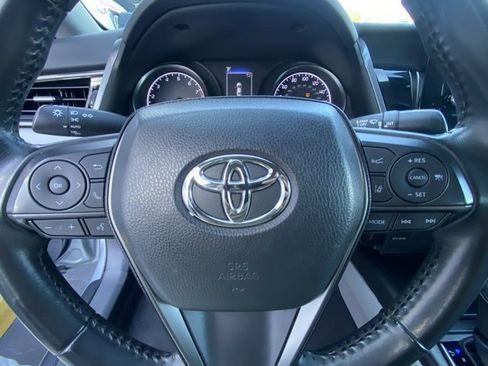 Used 2023 Toyota Camry SE image 16