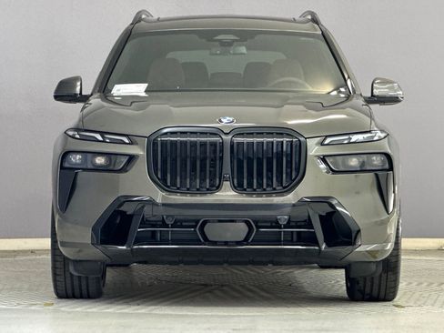 New 2026 BMW X7 xDrive40i w/ M Sport Package AWD/4WD image 5