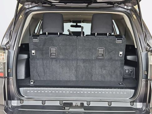 Used 2016 Toyota 4Runner SR5 AWD/4WD image 24