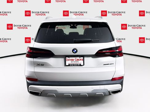 Used 2024 BMW X5 xDrive40i w/ Premium Package AWD/4WD image 6