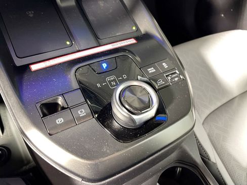 New 2026 Subaru Solterra AWD/4WD image 17
