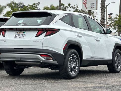 Used 2026 Hyundai Tucson Blue SE AWD/4WD image 4