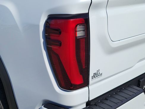 New 2026 GMC Sierra 2500 Denali Ultimate AWD/4WD image 15