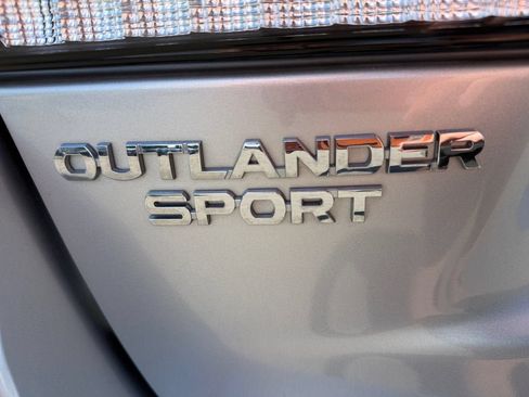 Used 2025 Mitsubishi Outlander Sport AWD image 35