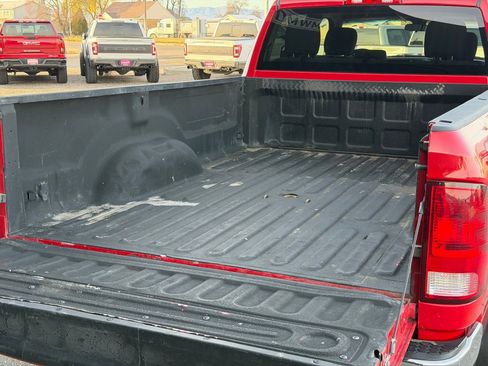 Used 2017 RAM 3500 Tradesman w/ Chrome Appearance Group image 9