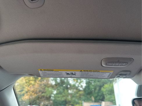 Used 2024 Jeep Grand Cherokee Limited image 40