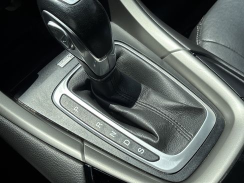 Used 2013 Ford Fusion SE FWD image 30