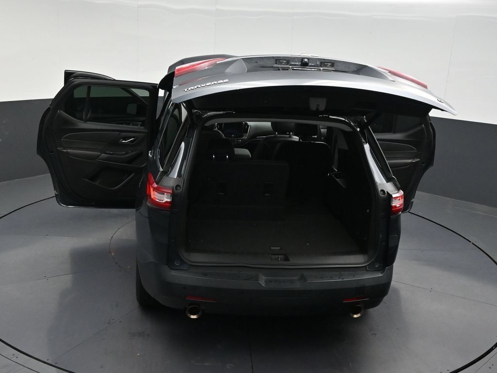 Used 2021 Chevrolet Traverse LT FWD image 37