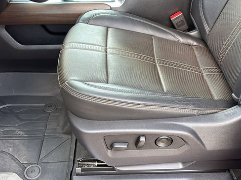 Used 2024 Chevrolet Silverado 1500 High Country w/ High Country Premium Package image 24