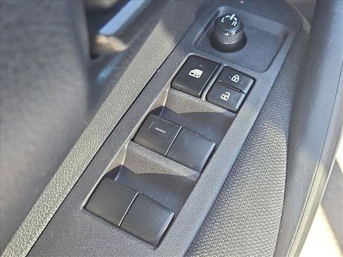 Used 2024 Toyota Corolla LE FWD image 11