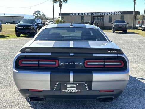 Used 2016 Dodge Challenger SRT Hellcat image 8