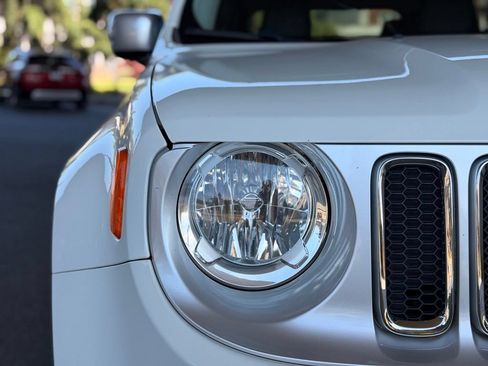 Used 2016 Jeep Renegade Limited AWD/4WD image 12