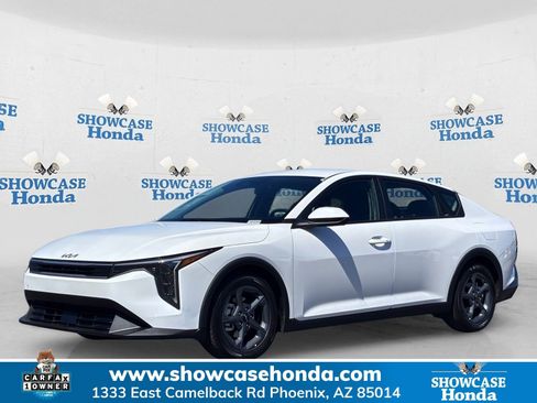 Used 2025 Kia K4 FWD image 1