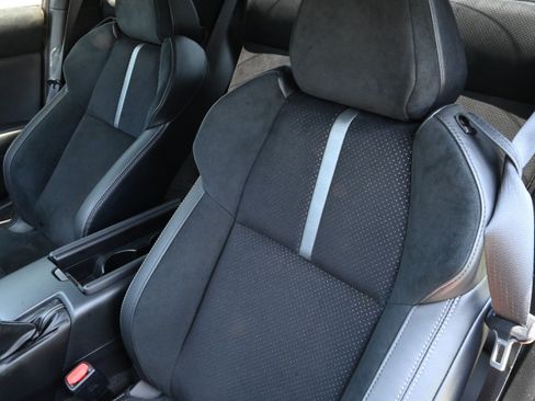 Used 2026 Toyota GR86 Premium RWD image 11