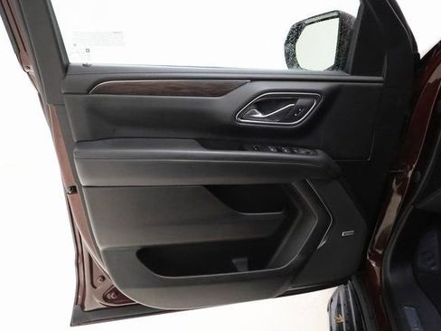 Used 2023 Chevrolet Tahoe LT image 7