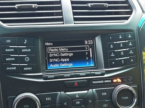 Used 2017 Ford Explorer FWD image 29