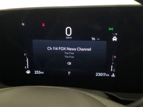 Used 2025 Buick Envista Preferred image 18