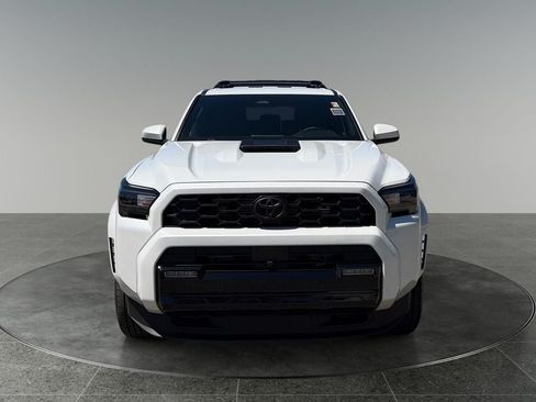 Used 2025 Toyota 4Runner TRD Sport AWD/4WD image 2