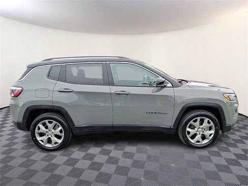Used 2022 Jeep Compass Limited w/ Sun and Sound Group image 7