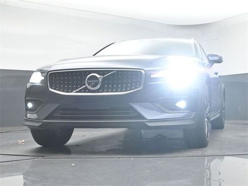 Used 2022 Volvo V60 T5 Cross Country w/ Advanced Package image 36