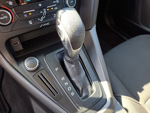 Used 2017 Ford Focus SEL w/ Interior Protection Package image 17