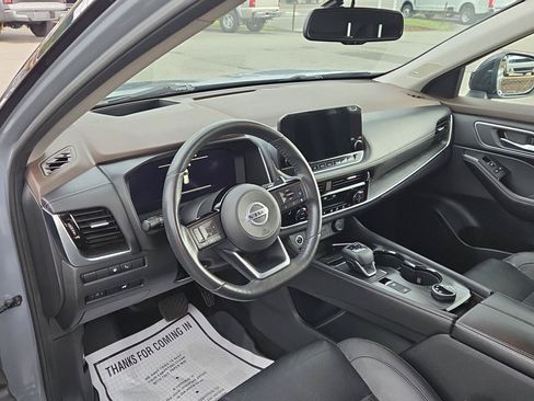 Used 2021 Nissan Rogue Platinum AWD/4WD image 12