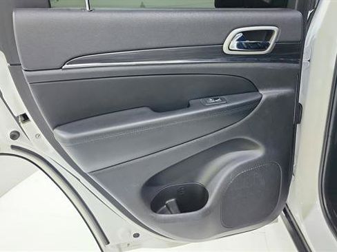 Used 2020 Jeep Grand Cherokee Limited RWD image 25