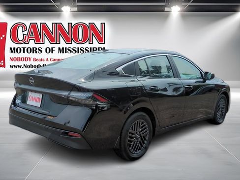 New 2026 Nissan Sentra SV w/ Floor Mat Package FWD image 5