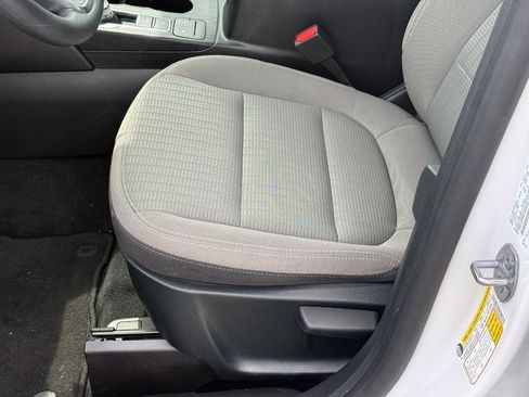 Used 2022 Ford Escape S AWD/4WD image 19