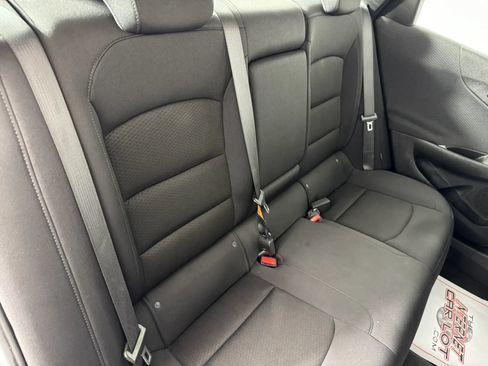 Used 2023 Chevrolet Malibu LT FWD image 35