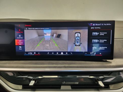 Used 2025 BMW X7 xDrive40i AWD/4WD image 17