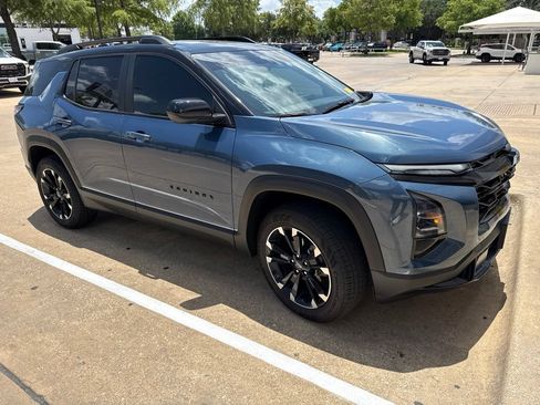 Used 2025 Chevrolet Equinox RS FWD image 5