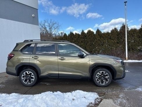 New 2026 Subaru Forester Premium image 2