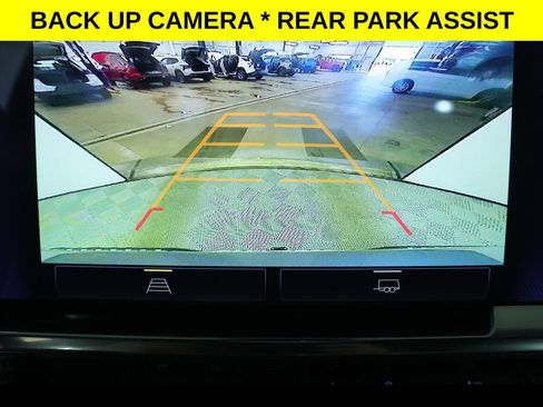 Used 2023 Chevrolet Silverado 1500 LT w/ Protection Package AWD/4WD image 9