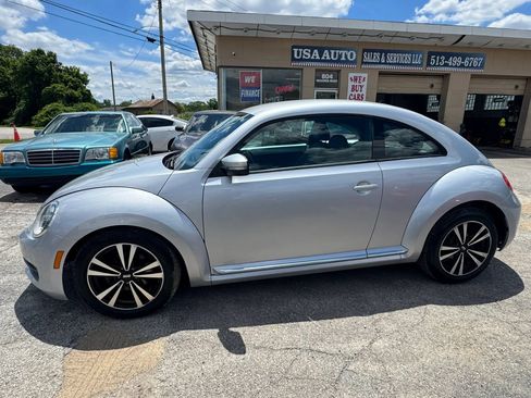 Used 2012 Volkswagen Beetle 2.5 FWD image 3