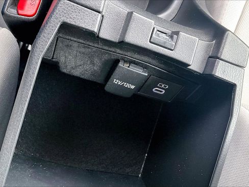 Used 2024 Toyota Corolla Cross L image 30