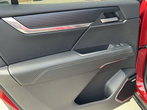 New 2025 GMC Acadia Elevation FWD image 22