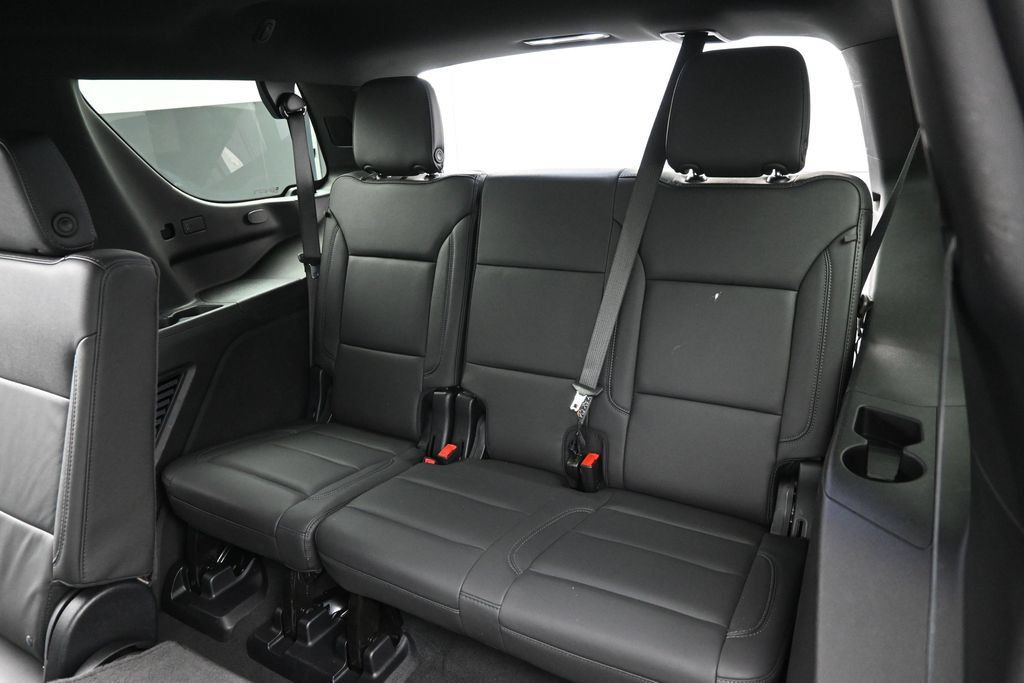 Certified 2025 Chevrolet Tahoe Z71 AWD/4WD image 16