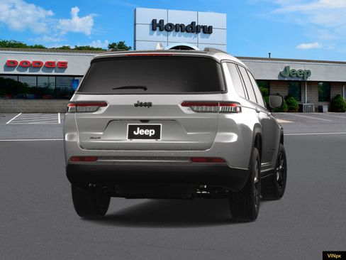 New 2025 Jeep Grand Cherokee L Altitude image 14