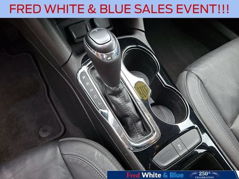 Used 2018 Chevrolet Cruze Premier FWD image 22