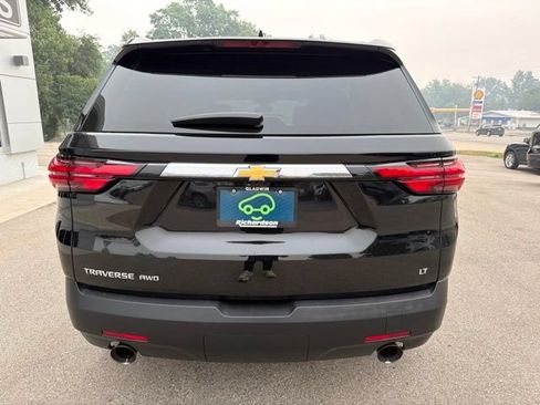 Used 2023 Chevrolet Traverse LT w/ LT Premium Package AWD/4WD image 4