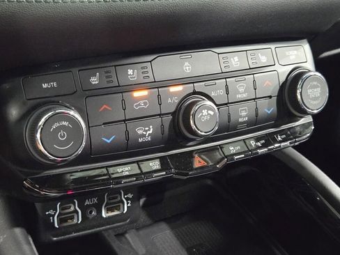 Used 2022 Dodge Durango Citadel image 30