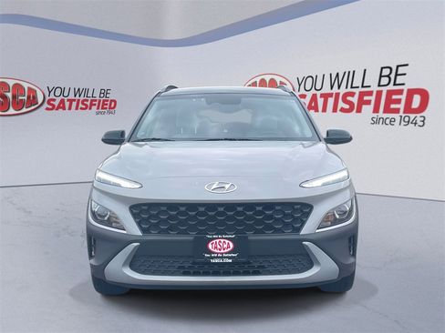 Used 2023 Hyundai Kona SEL image 2