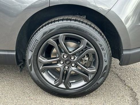 Certified 2018 Ford Edge SEL w/ Equipment Group 201A image 6