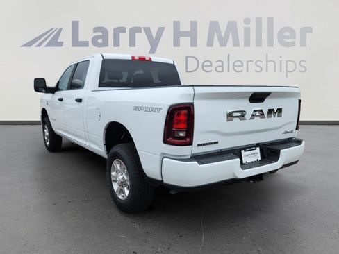 New 2025 RAM 2500 Big Horn image 4