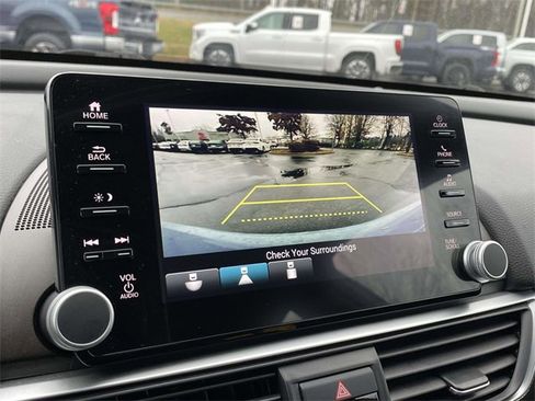 Used 2022 Honda Accord Sport image 28