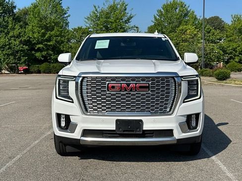 Used 2023 GMC Yukon Denali AWD/4WD image 8