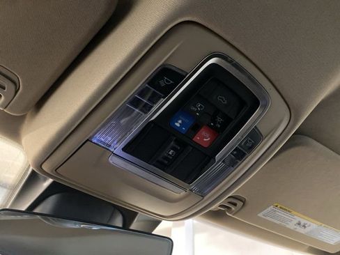 Used 2021 RAM 1500 Laramie image 18