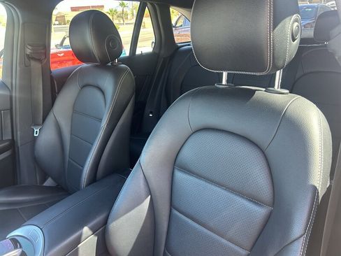 Used 2016 Mercedes-Benz GLC 300 4MATIC w/ Premium Package image 26